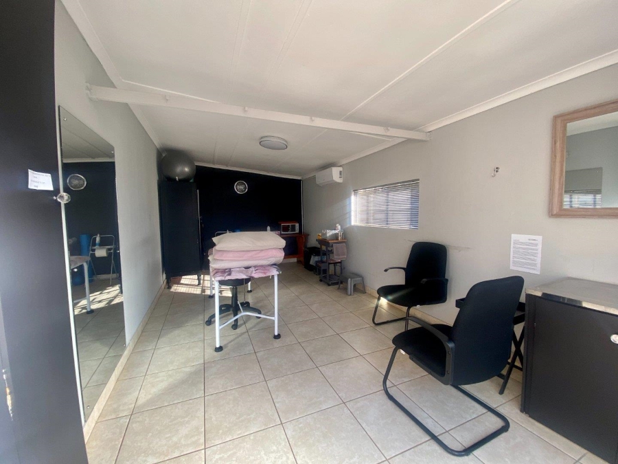 Commercial Property for Sale in Jeffreys Bay Central Eastern Cape